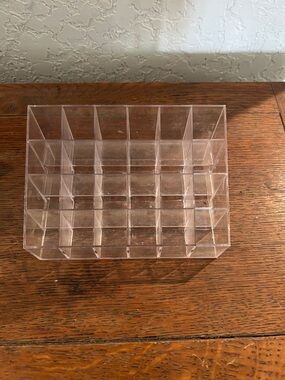 Clear Acrylic 24-Slot Makeup Organizer - Transparent Cosmetic Storage